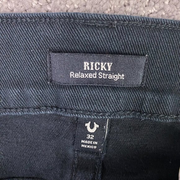 True Religion Ricky Relaxed Straight Jean Shorts Men's 32 Black Flap Raw Hem - Picture 4 of 10